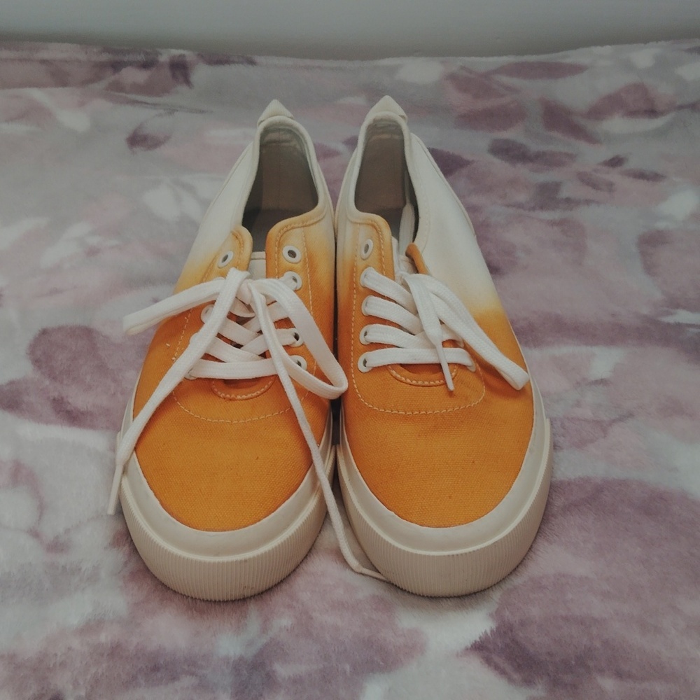Everlane Platform Sneakers - Picture 3 of 6